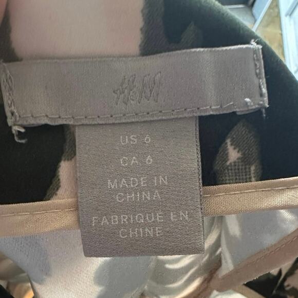 H&M Olive Green & Beige Abstract Camo A-Line Skirt – Size 6 - Picture 5 of 7